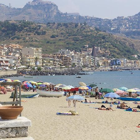 Casa Martina Leilighet Giardini Naxos Eksteriør bilde