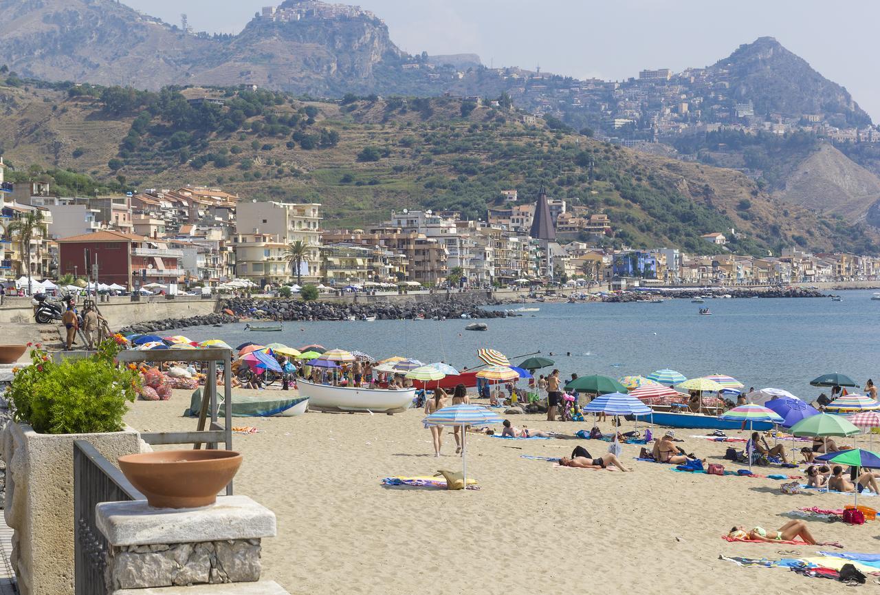 Casa Martina Leilighet Giardini Naxos Eksteriør bilde